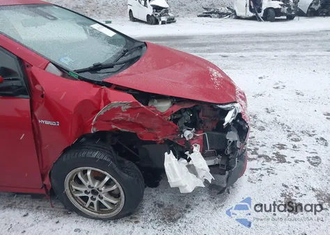 2019 Toyota Prius Le from USA, damaged, VIN JTDL9RFU8K3010374